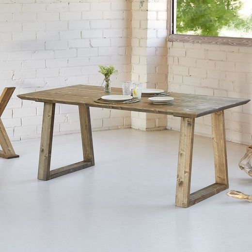 Dabeiba Antique Oak Table with Bevelled Edge